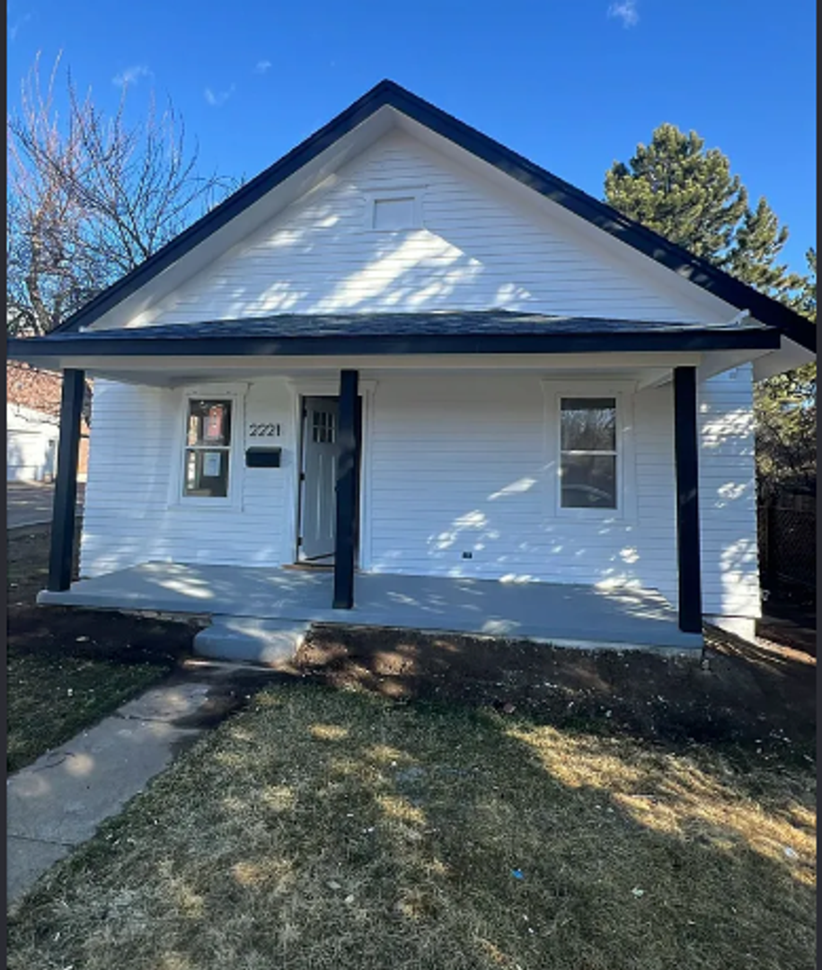 Boulder House: 2221 Columbine Avenue