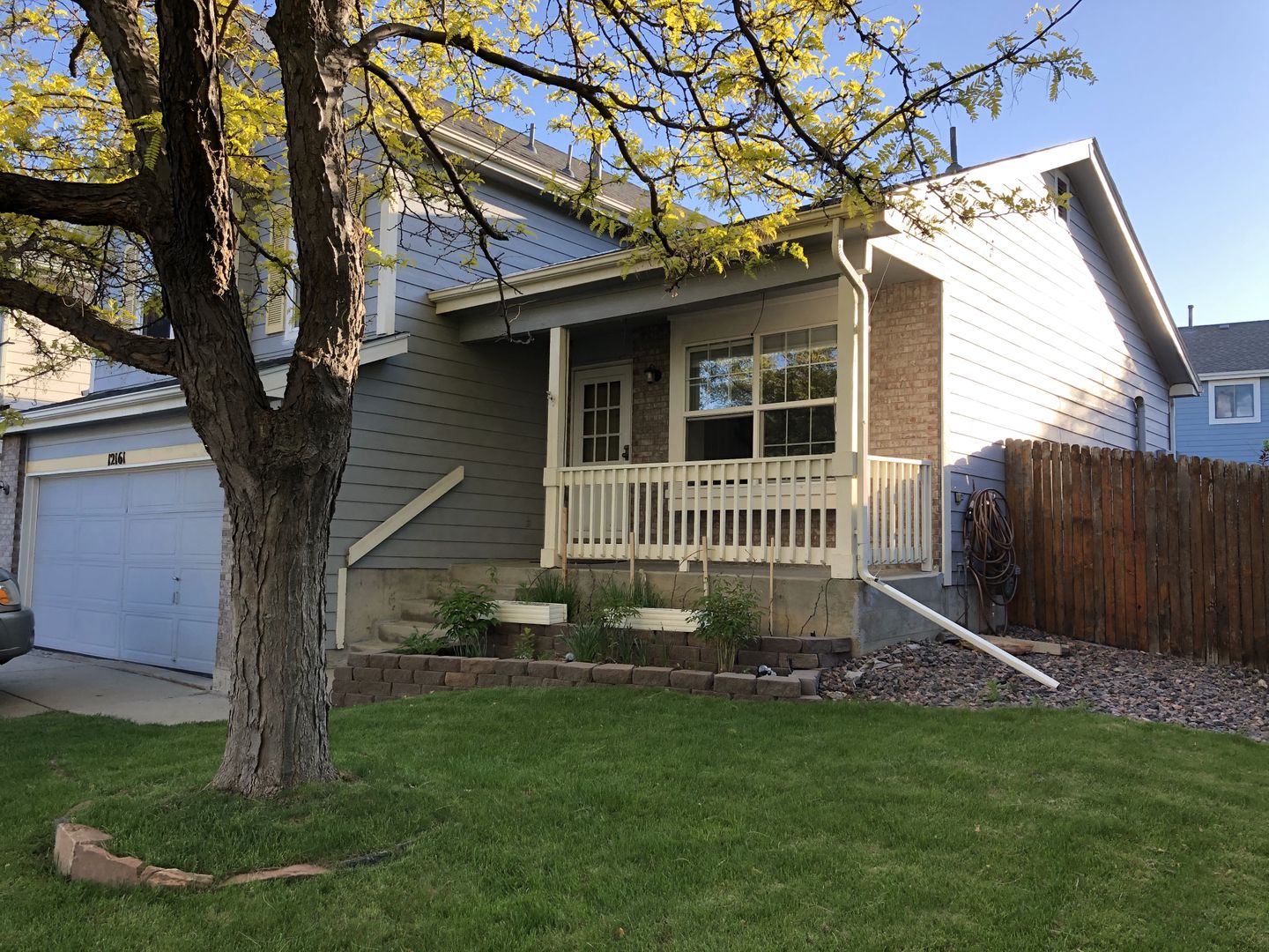 Broomfield House: 12161 Crabapple Street