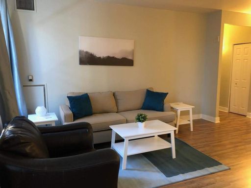 Furnished, Mid Term-All-inclusive-One bedroom/one bathroom in heart of Downtown Denver. – photo 1