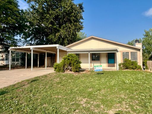 Three Bedroom Duplex Available In SW Longmont – photo 1