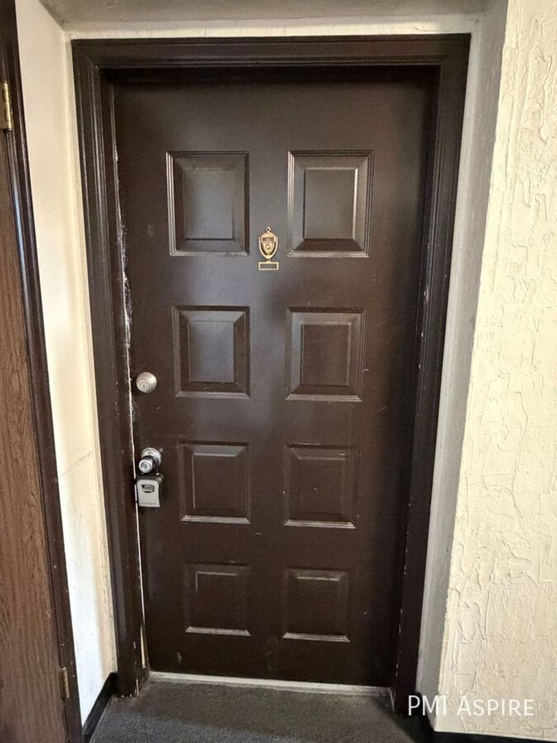 Lakewood Condo: 1065 Saulsbury Street