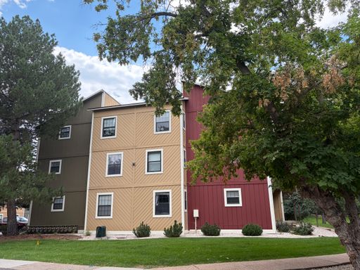 Partially-furnished 1 Bedroom + Office Close to CU -- Utilities included! – photo 1