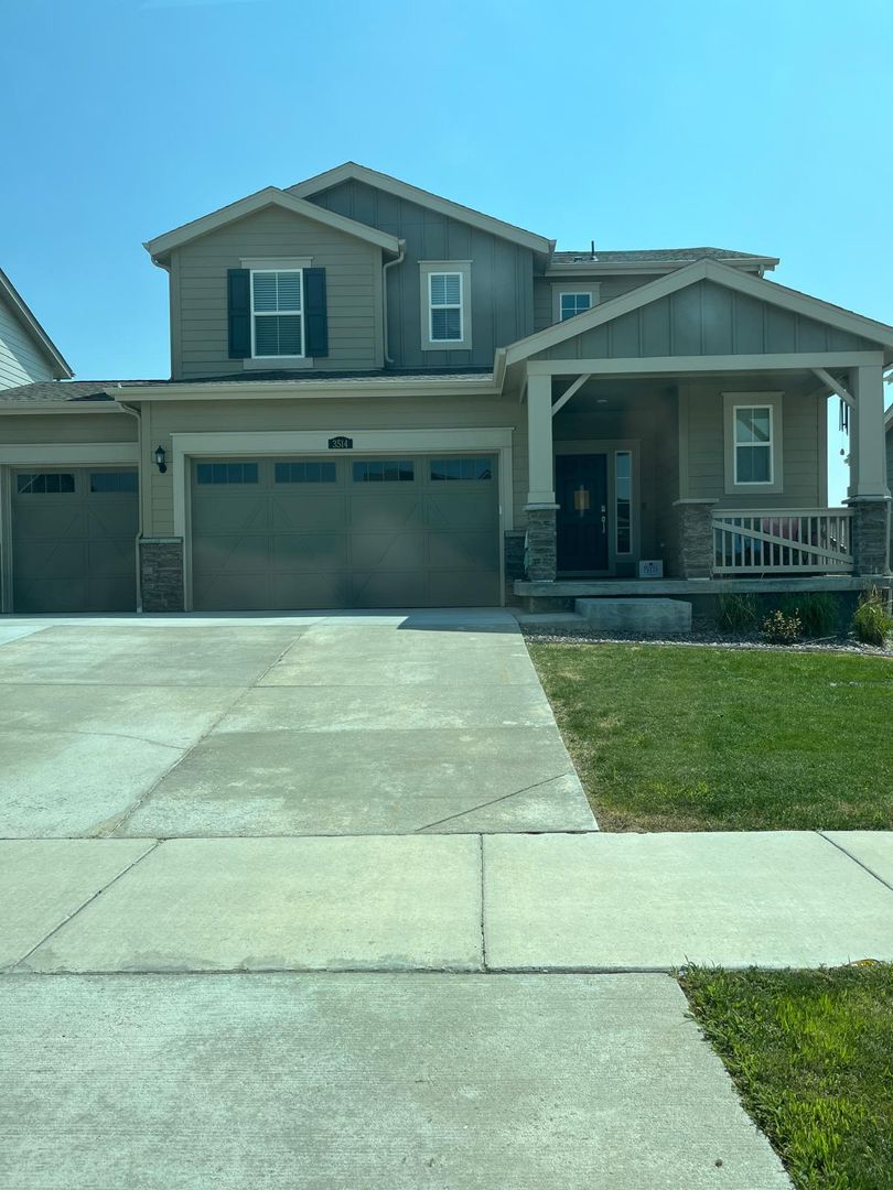 Frederick House: 3514 Sawtooth Street