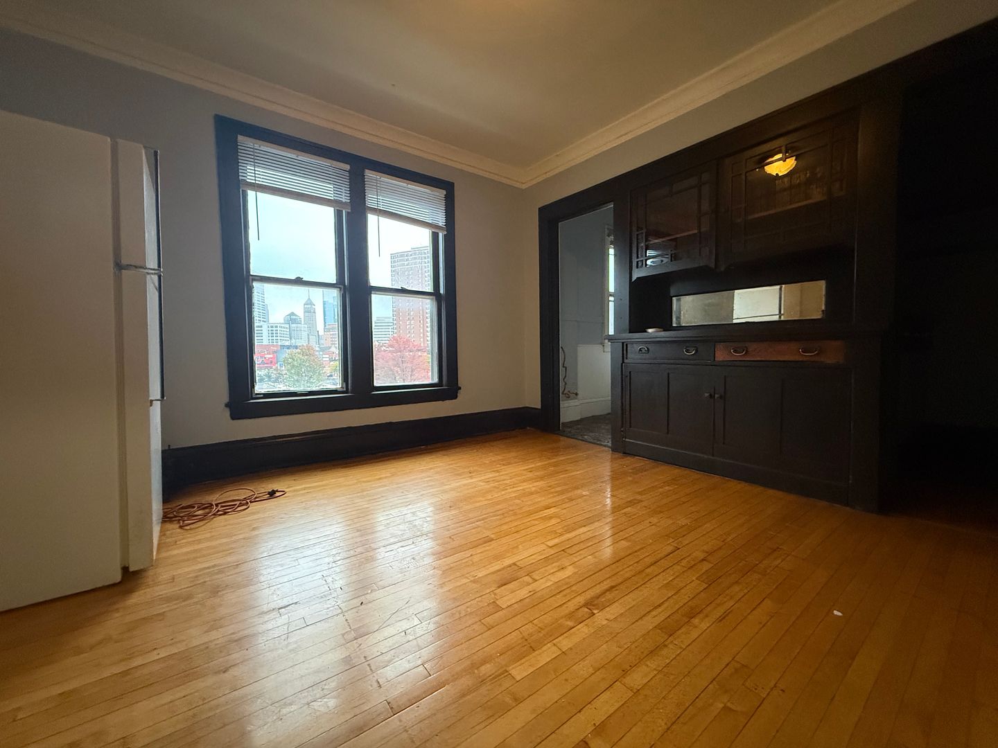 Minneapolis Apartment: 1302 Linden Ave