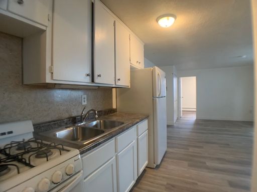 2 BR/1 BA Apartment Available in a Great St. Paul Location! – photo 1