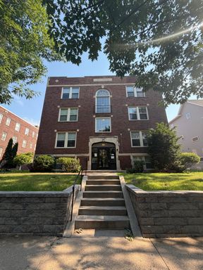Charming 1 bd/1ba Apartment Avail 9/1! – photo 1