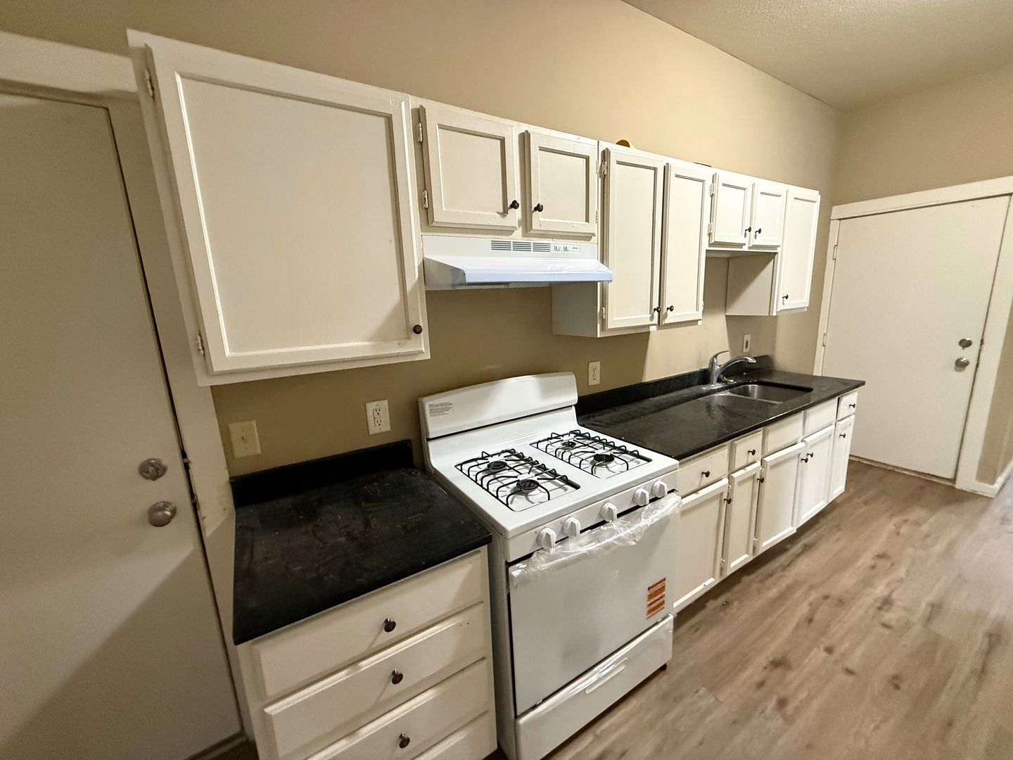 Minneapolis Apartment: 1804 16th Ave S