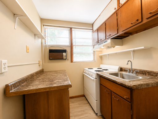 Spacious 2BR Apartment in Dayton’s Bluff – Minutes from Downtown St. Paul