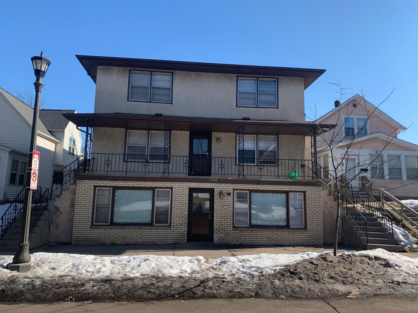 Saint Paul Apartment: 1360 Payne Ave