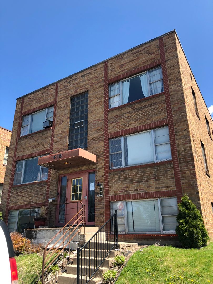 Saint Paul Apartment: 638-642 Snelling Ave South