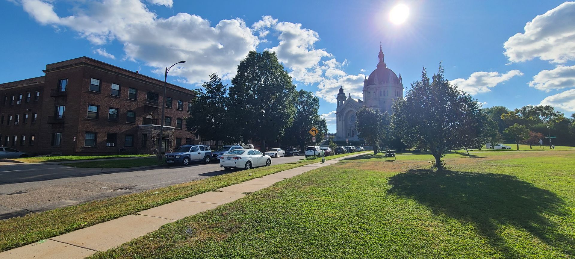 Saint Paul Apartment: 178 Summit Ave