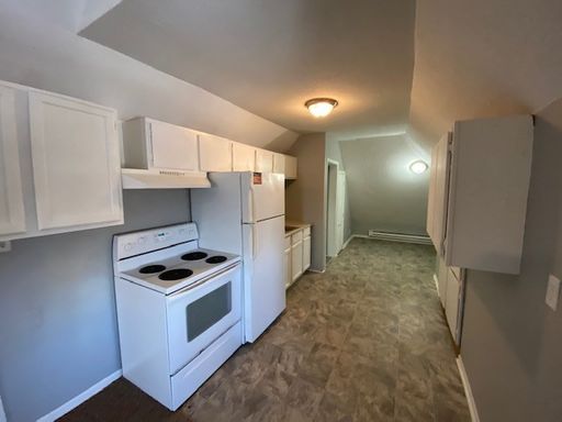 Large Four Bedroom/One Bathroom Aparment in Daytons Bluff – photo 1