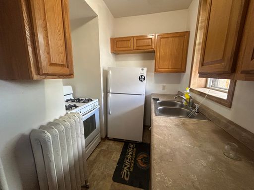 Studio Apartment off Dale and Portland in Saint Paul! – photo 1
