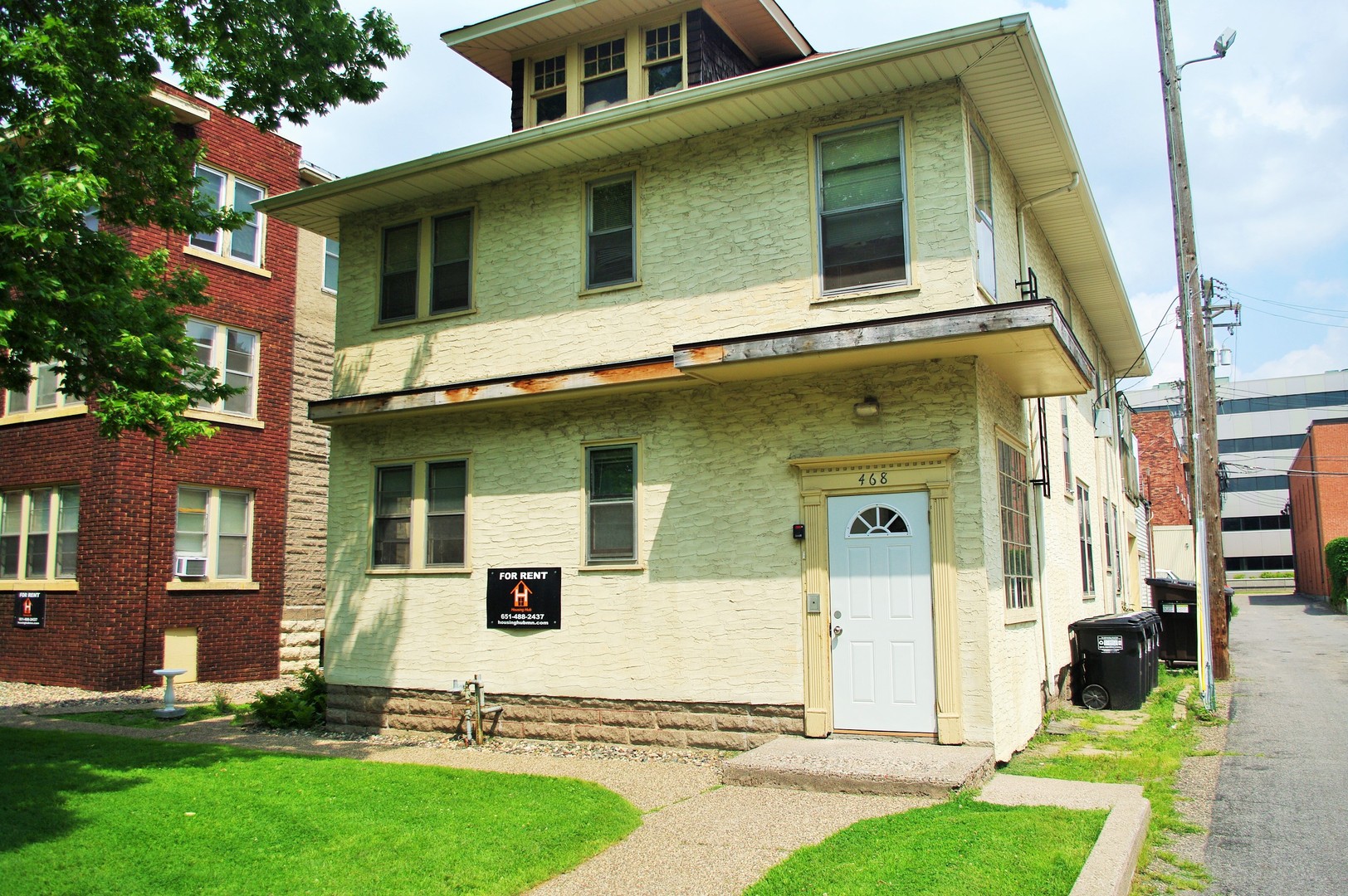 Saint Paul Apartment: 468 Herschel St.