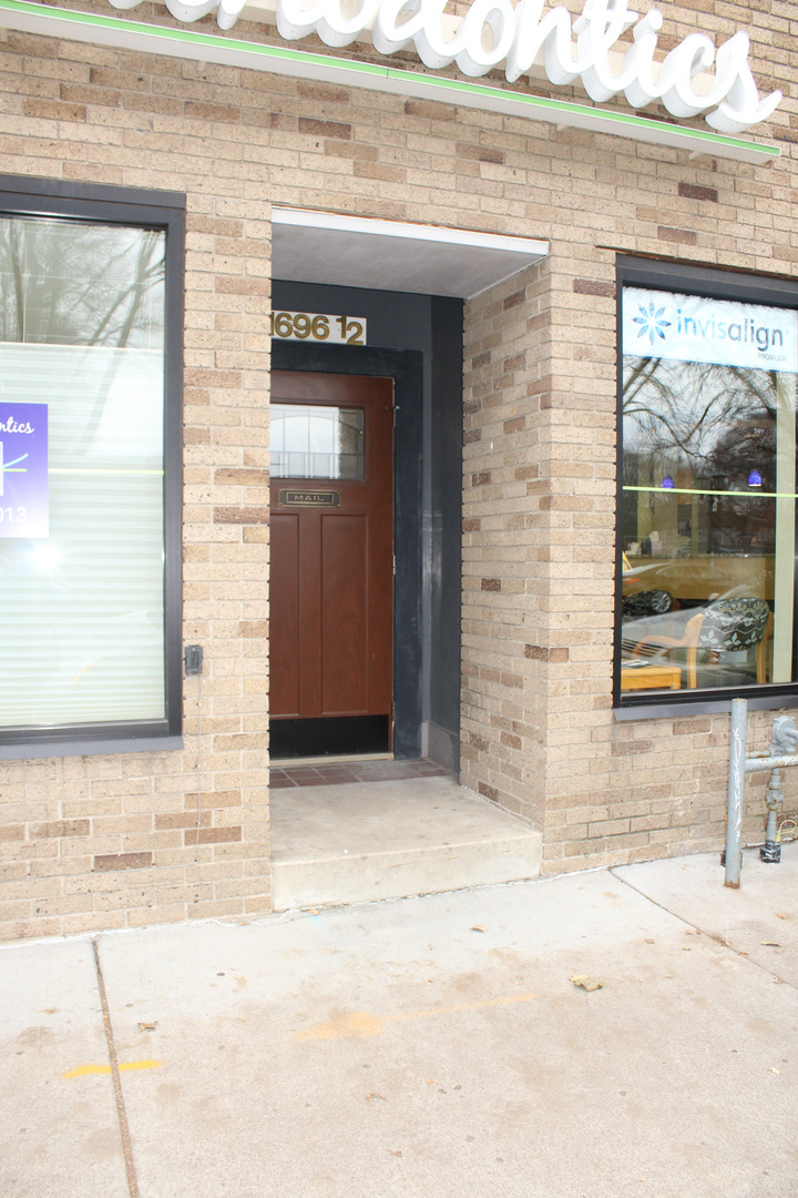 Saint Paul Apartment: 1696 1/2 Grand Ave