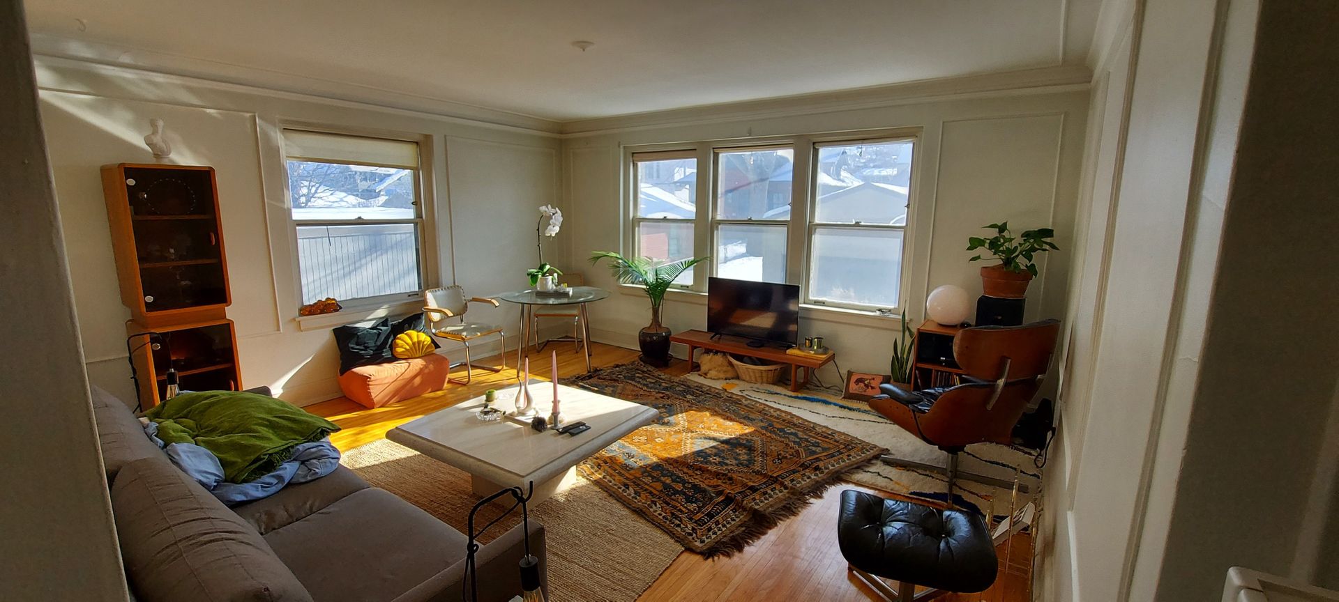 Saint Paul Apartment: 2040 Grand Ave