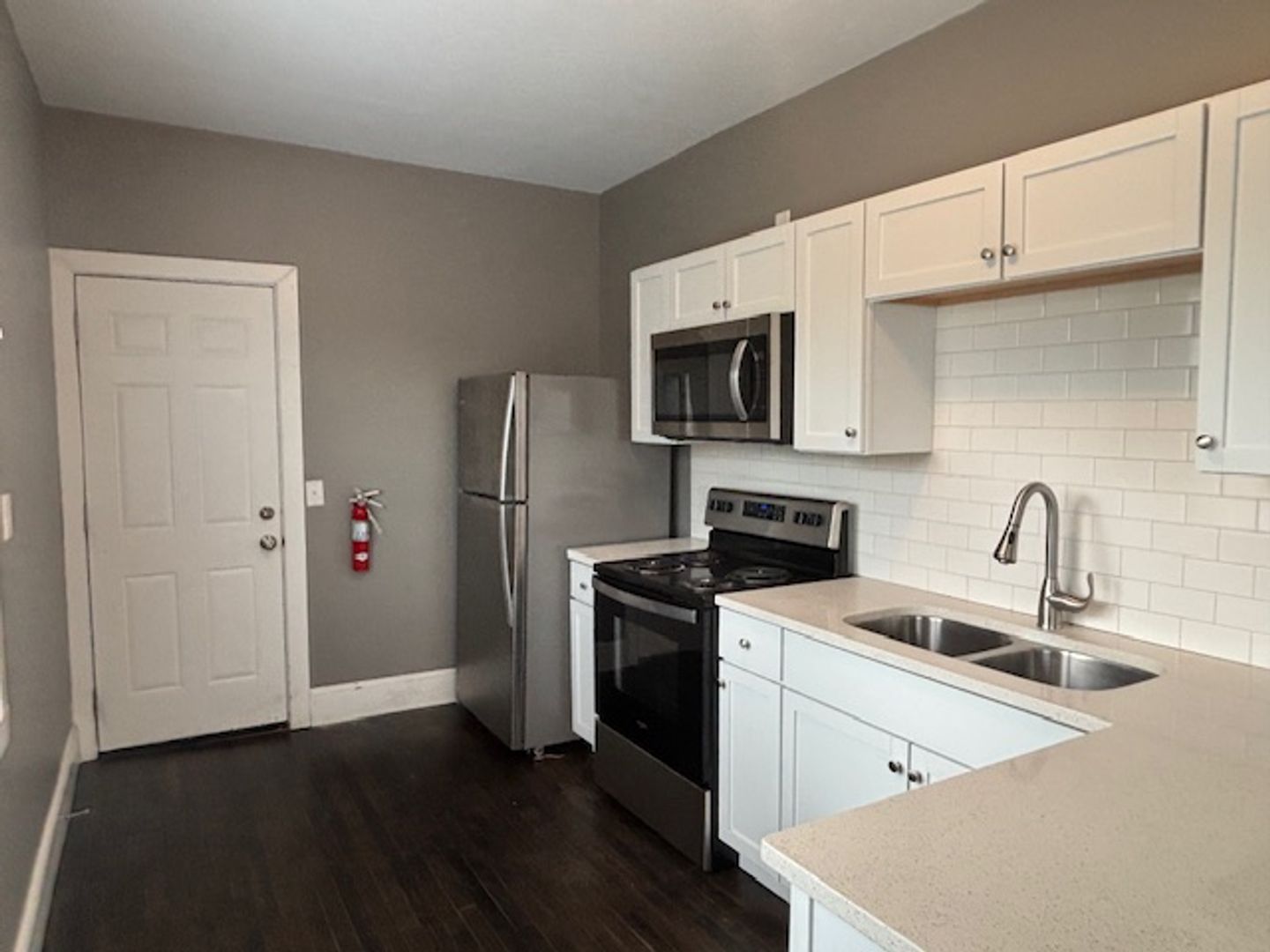 Saint Paul Apartment: 1035 Arkwright St