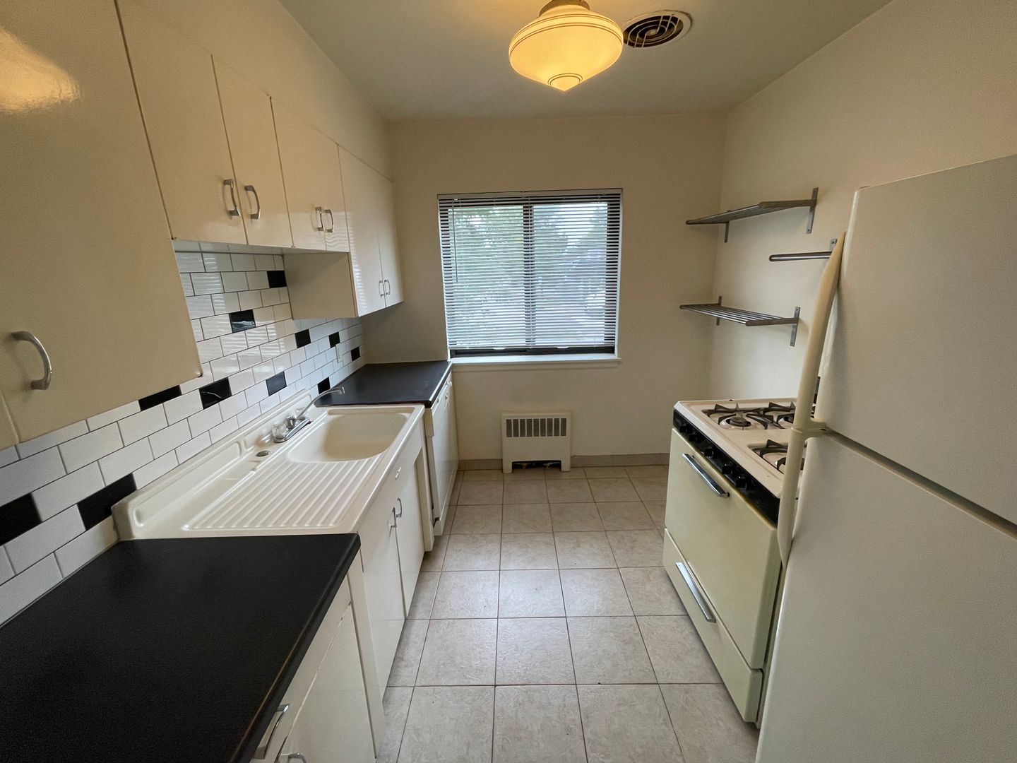 632 Snelling Ave South 4, Saint Paul, MN 55116