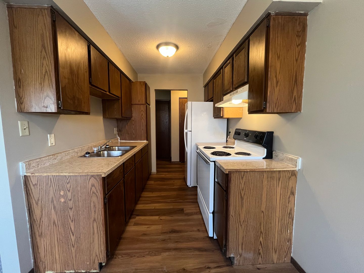 Saint Paul Apartment: 795 East 6th Street