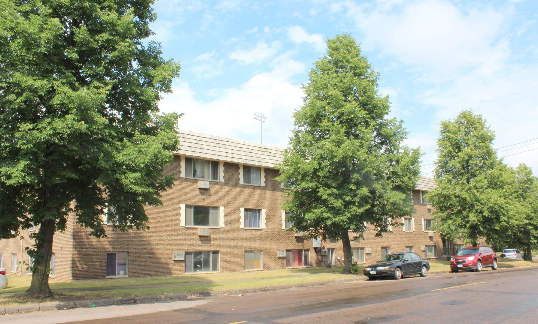 Saint Paul Apartment: 83 Arlington Ave West