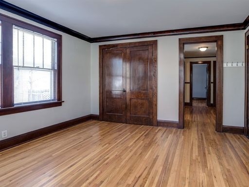 Beautiful 1 BR 1 bath apartment near Grand Ave....A must see – photo 1