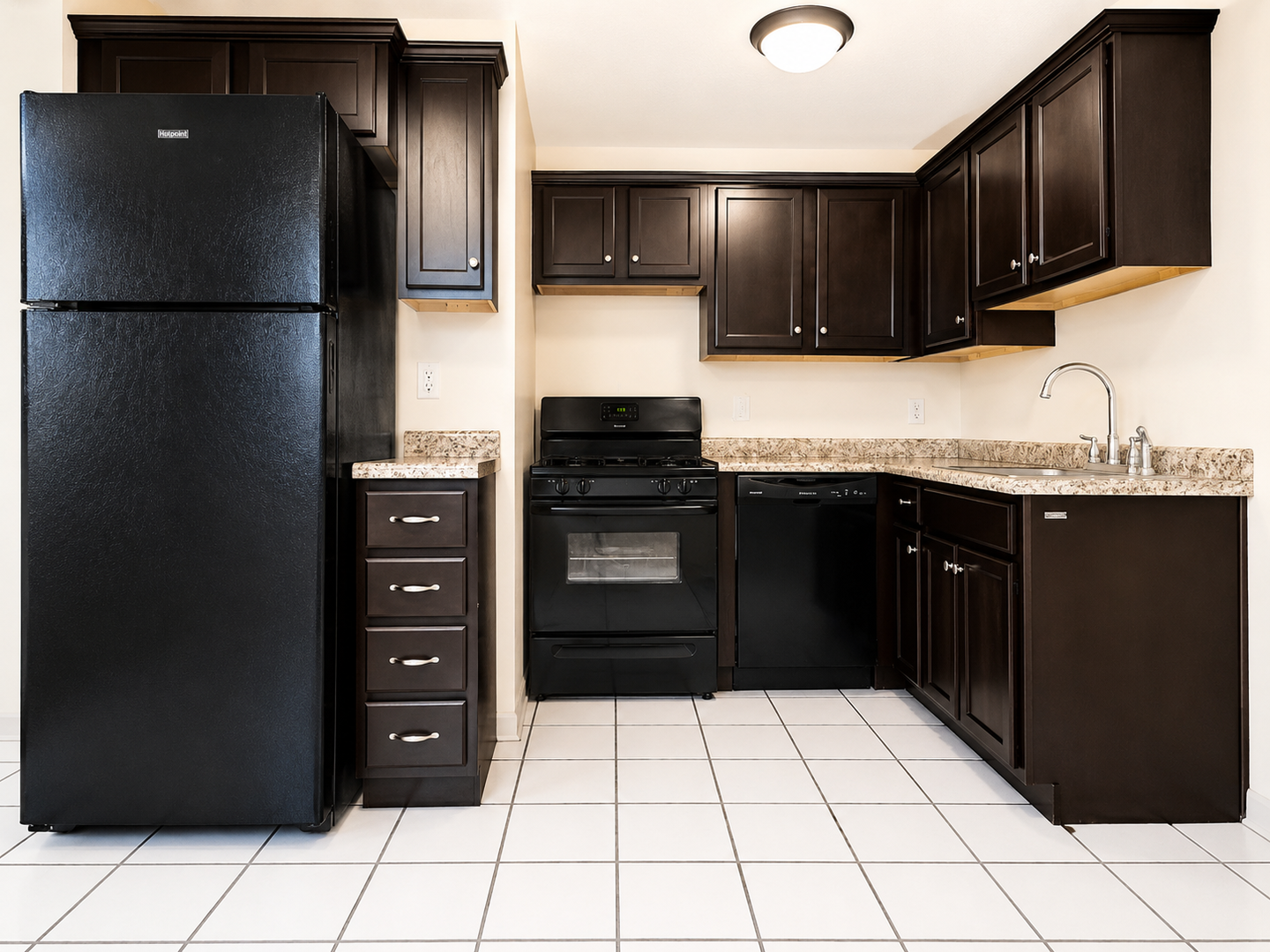 Saint Paul Apartment: 178 Summit Ave
