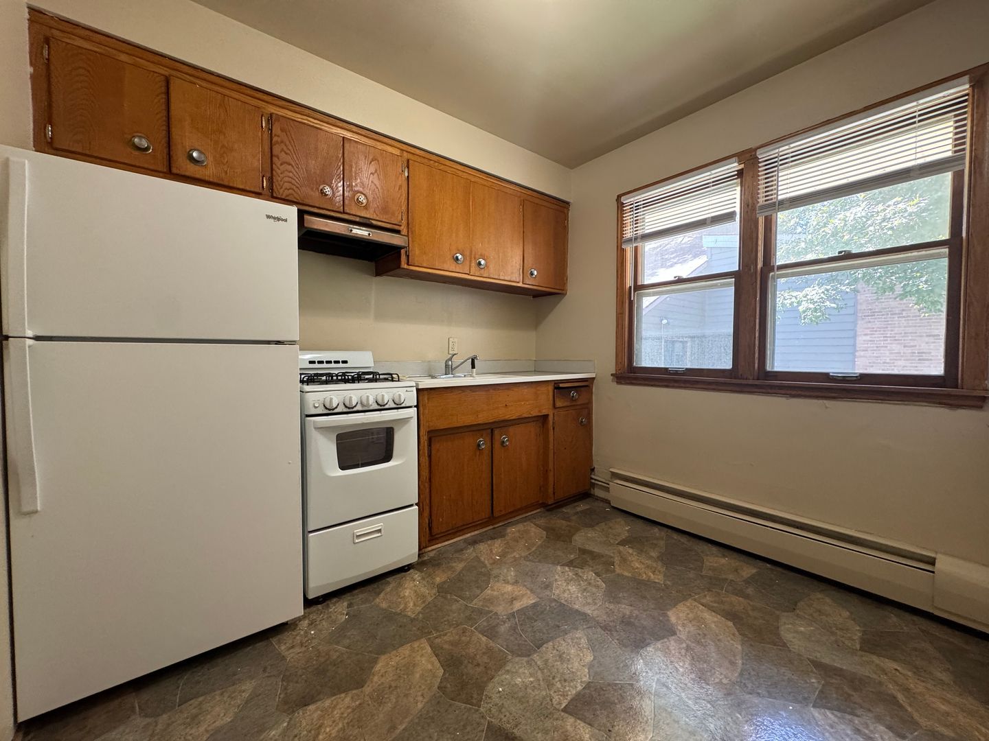 Saint Paul Apartment: 616 Ivy Ave E