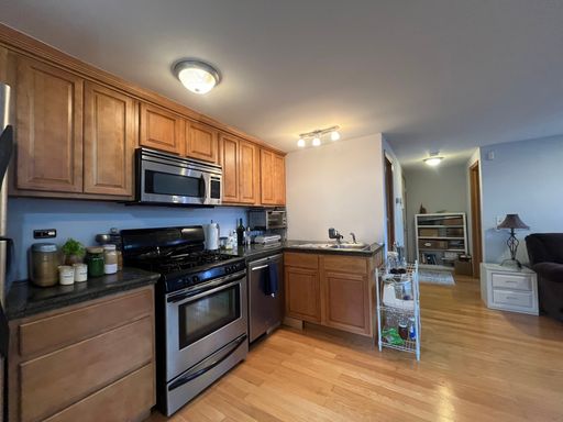This amazing one bedroom condo is the South Como near St. Thomas University! – photo 1