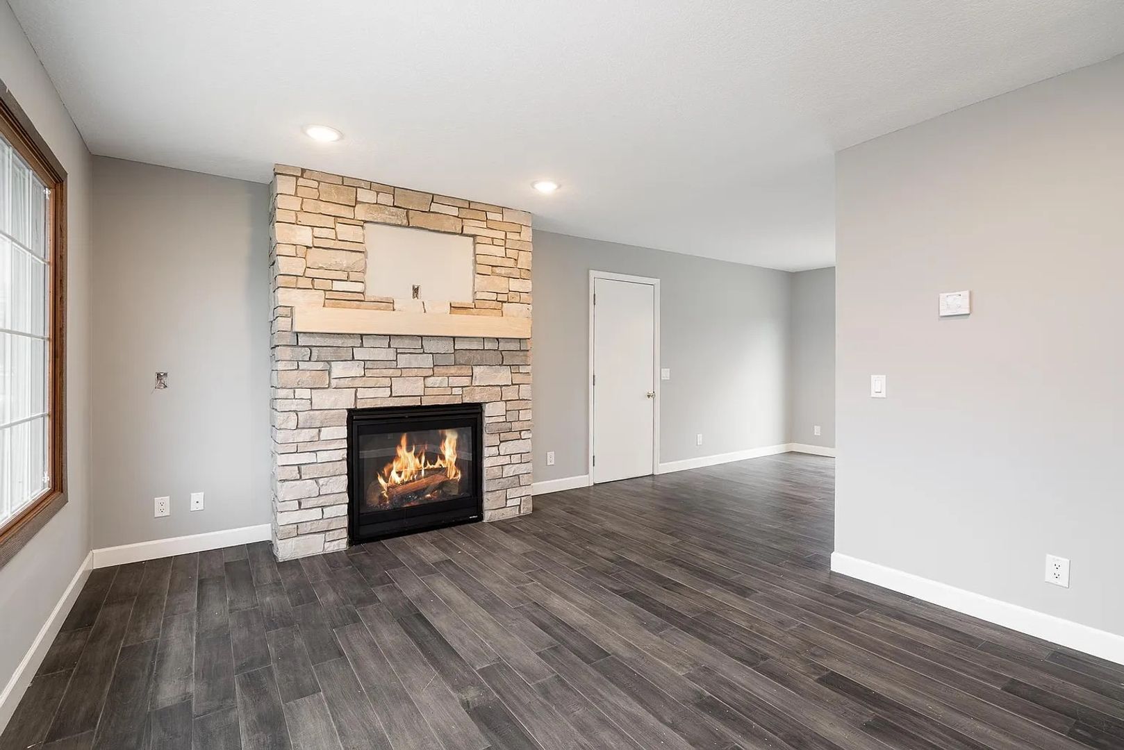 Champlin Apartment: 411 Belle Aire Dr