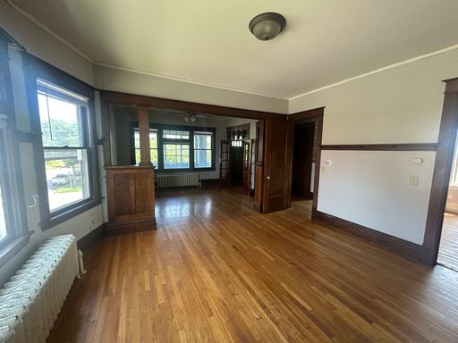 Spacious 4BR/2BA Duplex with Two Full Kitchens – Ideal for Multi-Generational Living! – photo 1