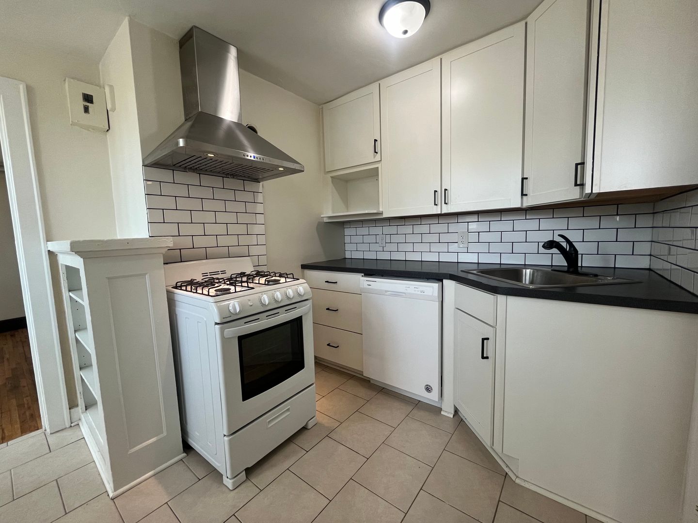 Saint Paul Apartment: 451 Fairview Ave N