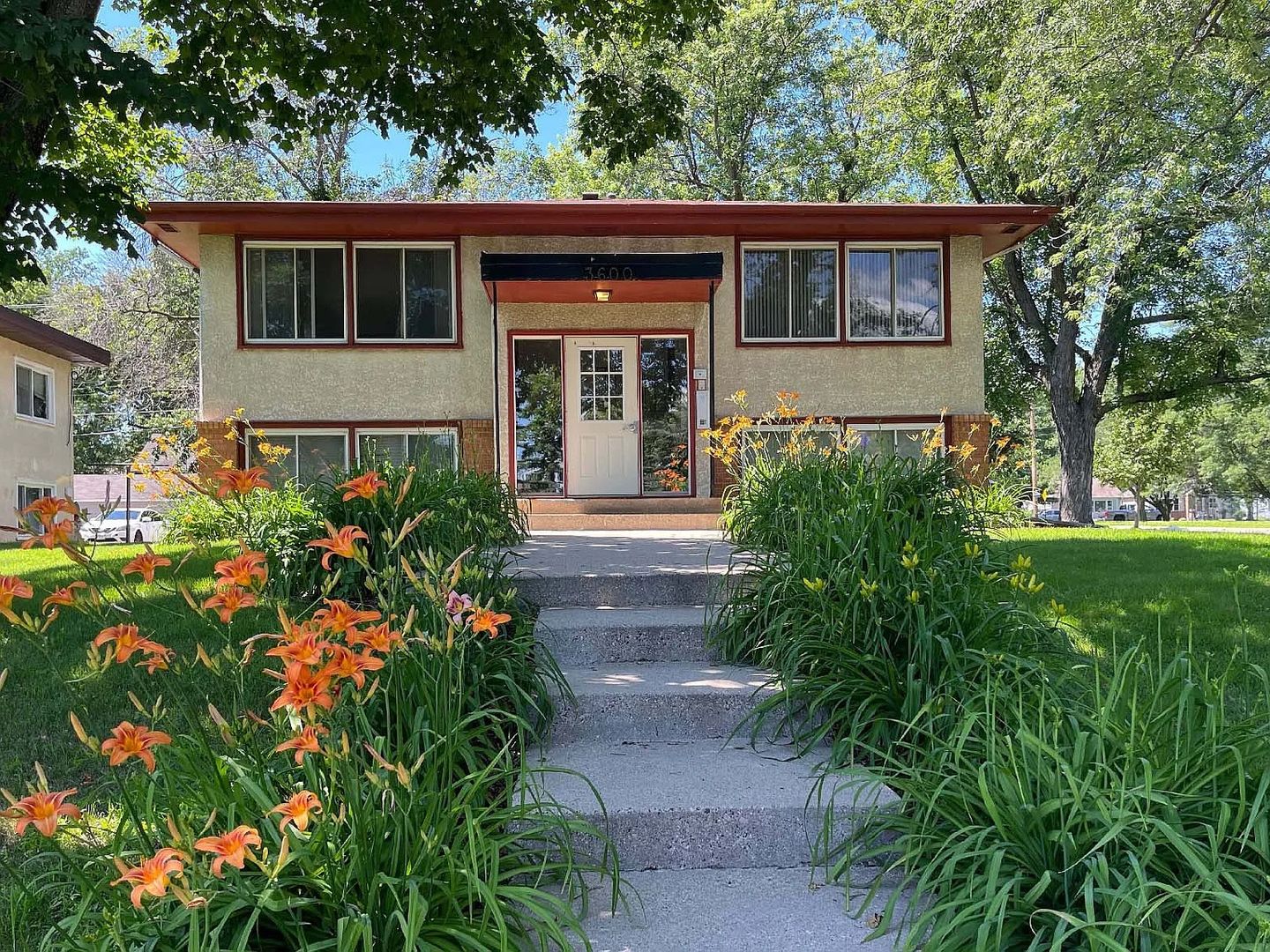 Saint Louis Park Apartment: 3600 Pennsylvania Ave S