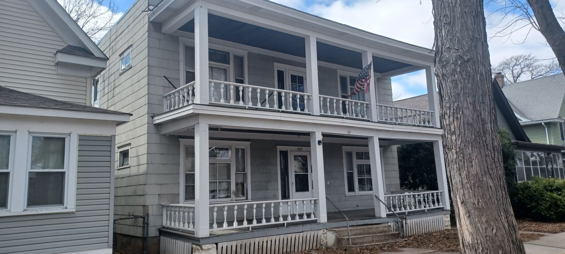Saint Paul Apartment: 942 Sherburne Ave