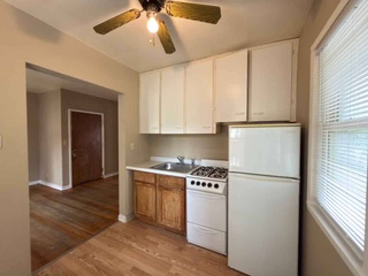 Saint Paul Apartment: 468 Herschel St.