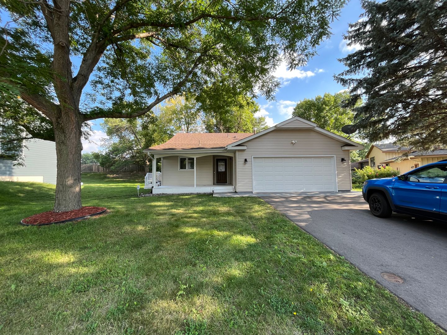 Eden Prairie House: 9225 Garrison Way