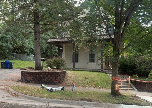 All Utilities Included in Rent - Affordable Studio Apartment in West Saint Paul – photo 1