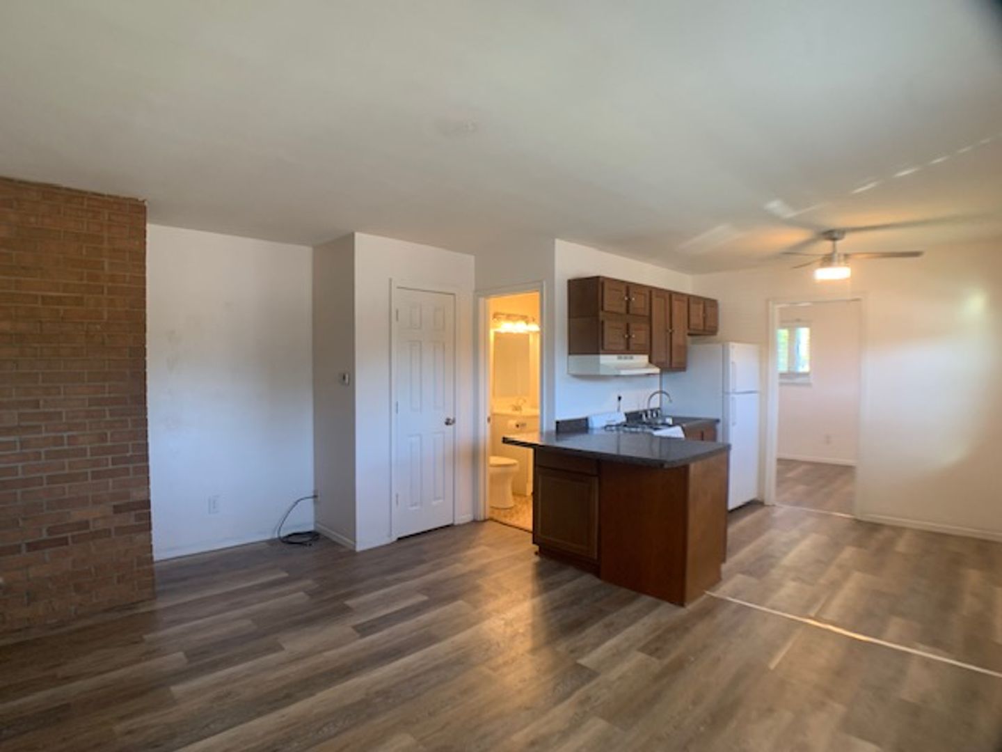 North Saint Paul Apartment: 2633 Division St N