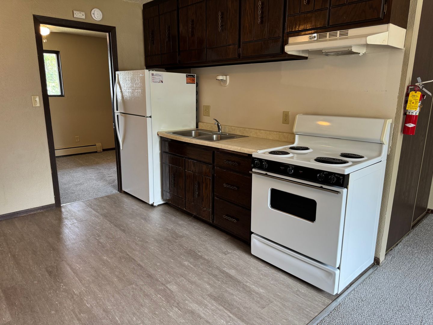 Saint Paul Apartment: 1419 Case Ave East