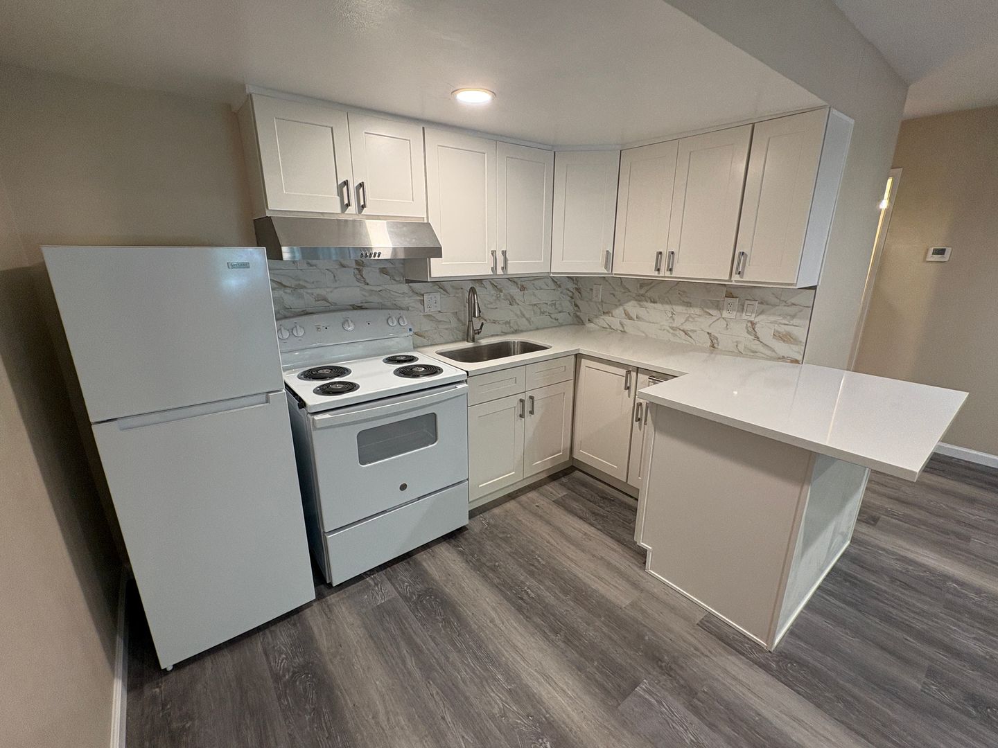 E. Palo Alto Apartment: 1735 Woodland Ave