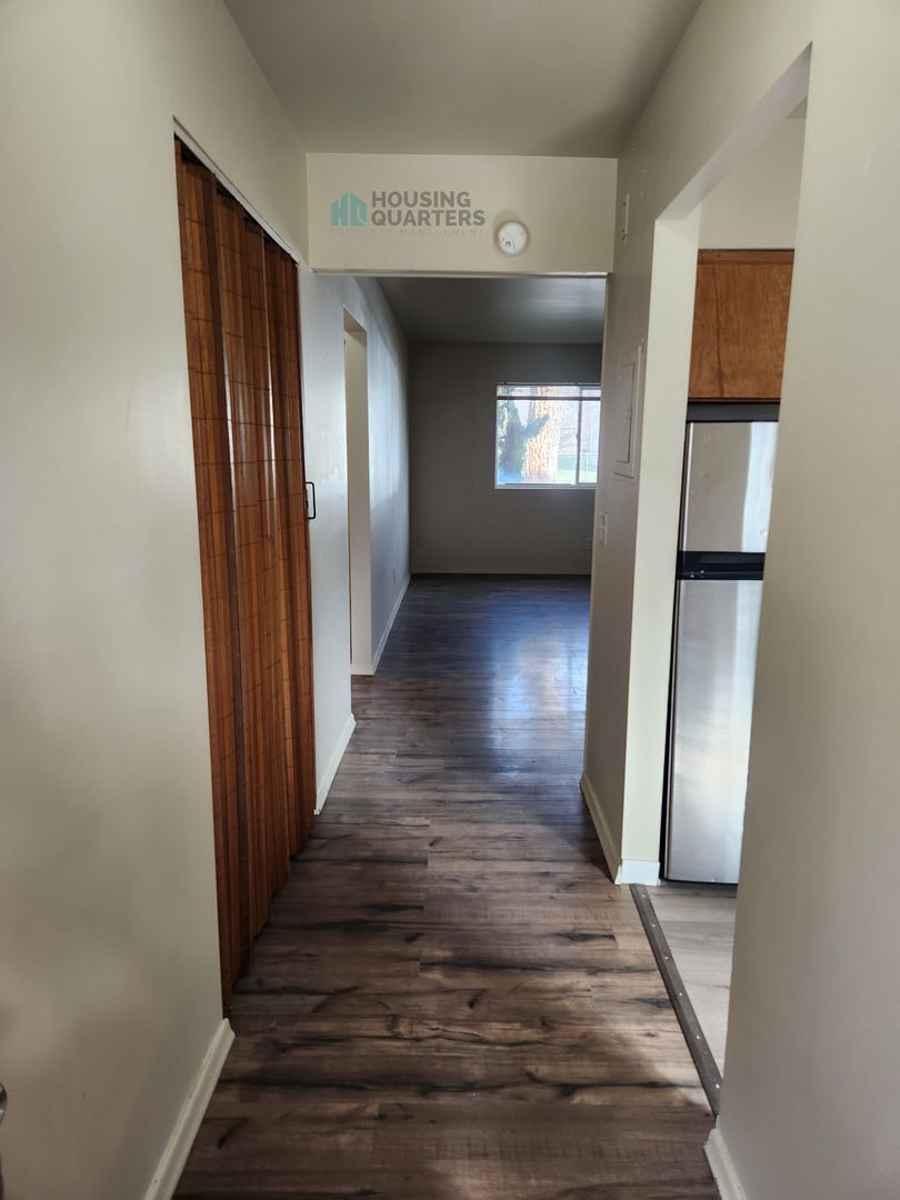 Spokane Apartment: 5222 N Regal St