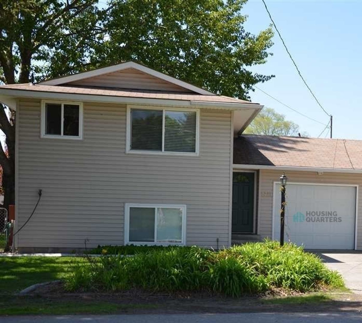 Spokane Apartment: 3211 N Fowler Rd