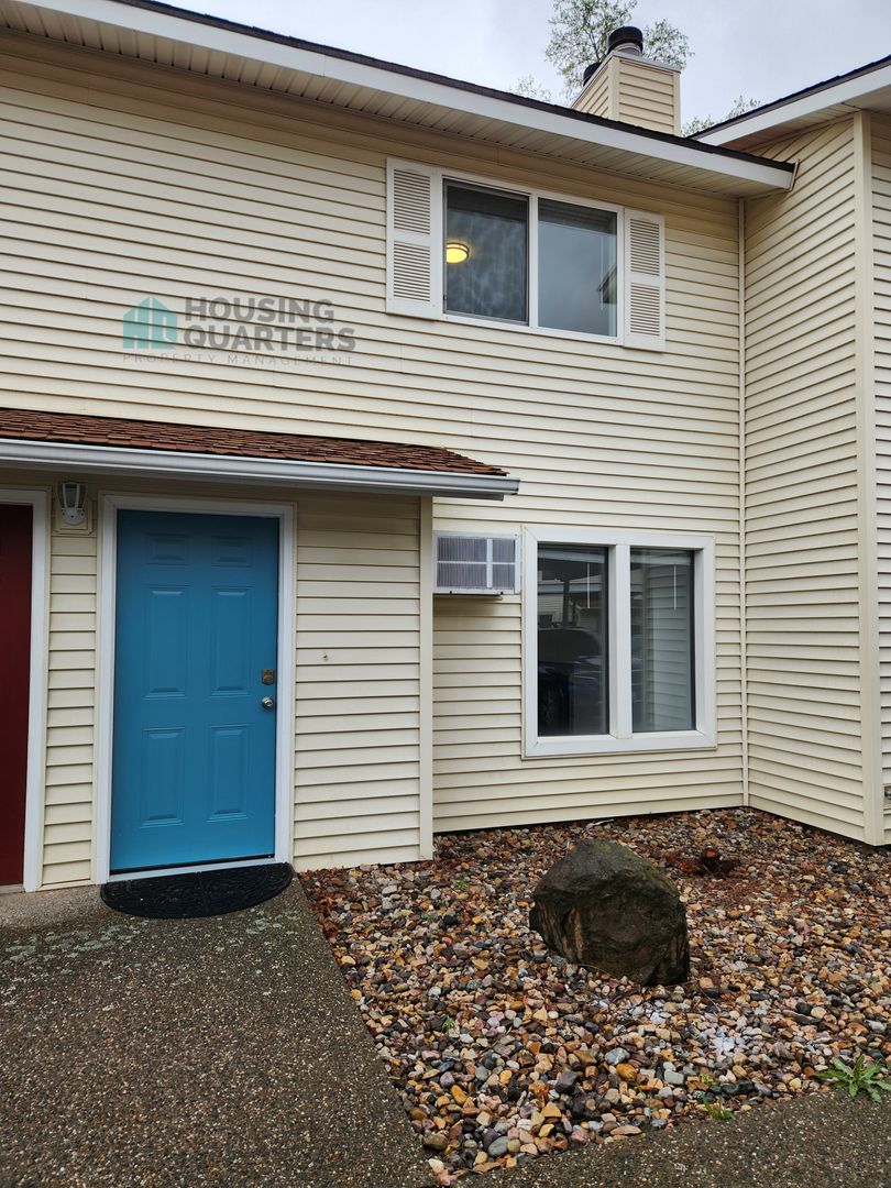 Spokane Valley Townhome: 2107 N Houk Rd #7