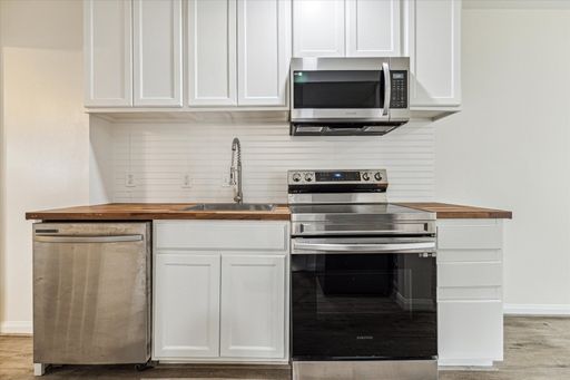 1 Bedroom Rental – 1011 W. 10th St - 05, Houston, TX 77008