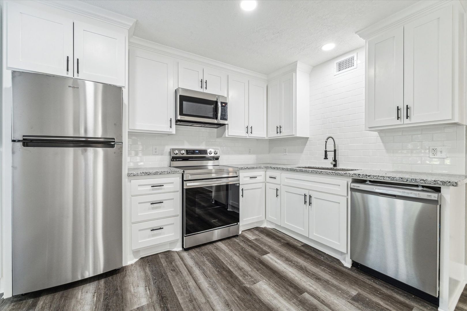Houston Apartment: 2790 West TC Jester Blvd