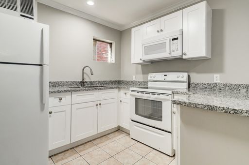 1 Bedroom Rental – 2013 Colquitt - 02, Houston, TX 77098