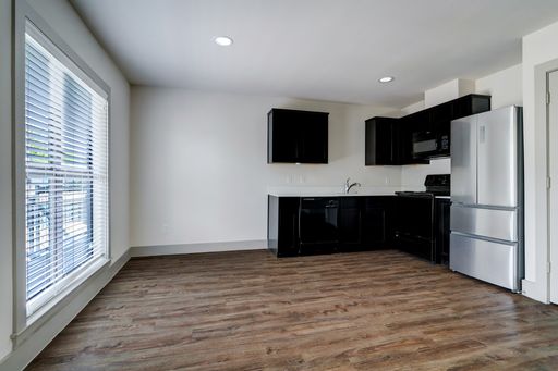 2 Bedroom Rental – 4300 Rosslyn - 01, Houston, TX 77018
