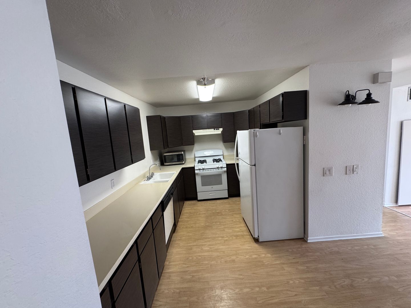 Torrance House: 24410 Crenshaw Blvd.