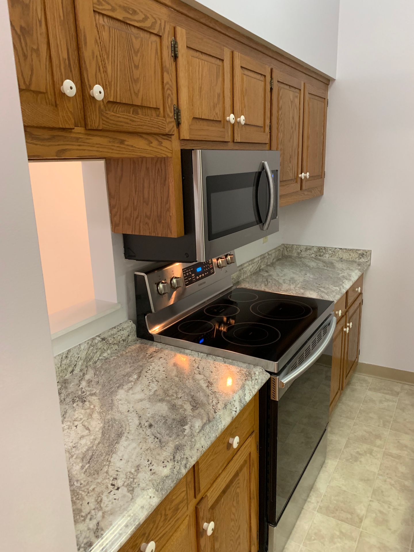 Bristol Apartment: 72 Maple Street