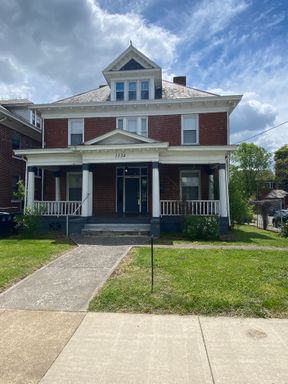 1 Bedroom 1 Bath Unit plus bonus room – photo 1