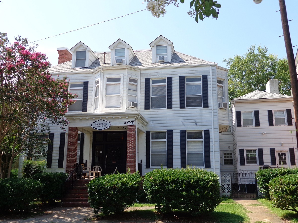 Norfolk Apartment: 407 Fairfax Avenue